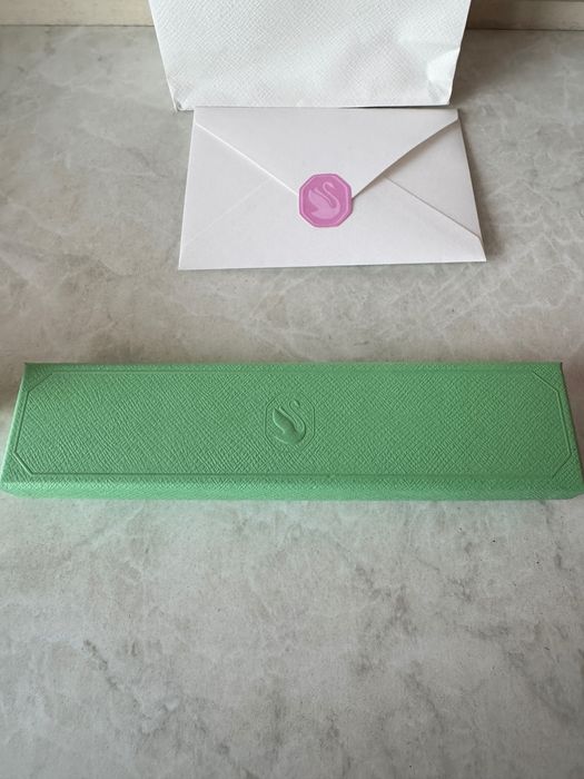 Swarowski гривна