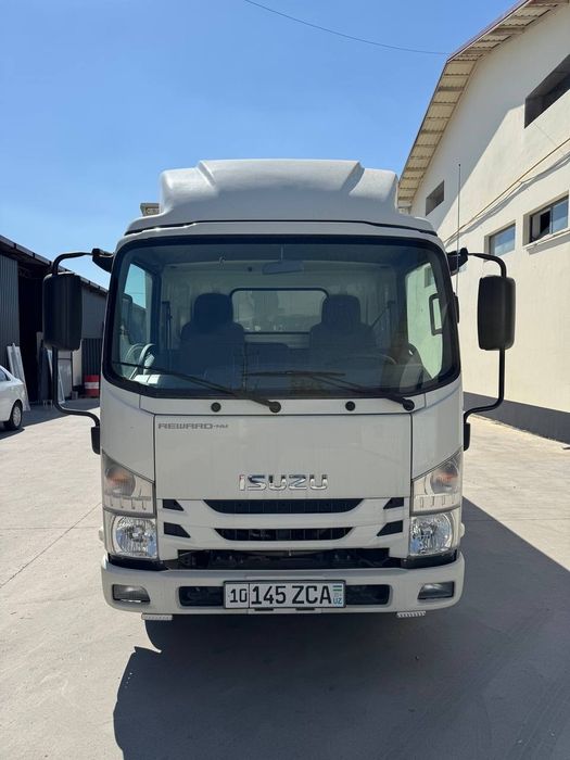 Isuzi NMR77H comfort