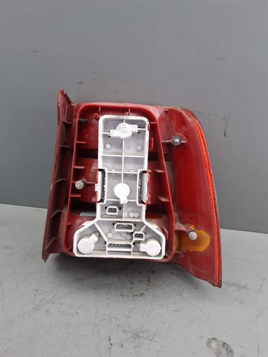 Lampa / Tripla stop stanga pe aripa 11-A206B Volkswagen VW Passat 1999