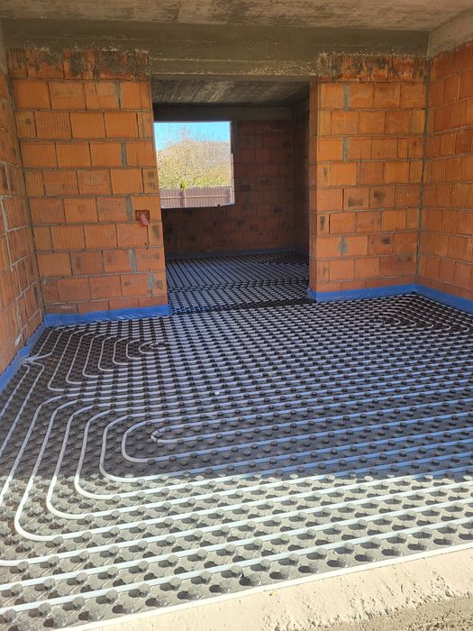 Vand casă strada Lespezi