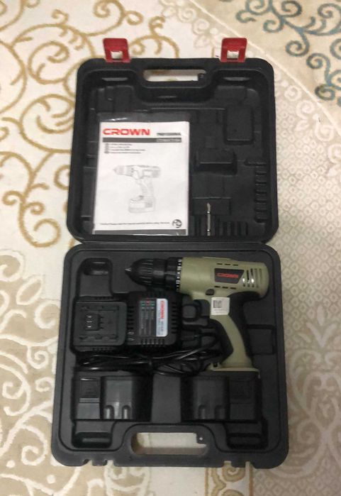 Продам шуруповерт CROWN CT21003