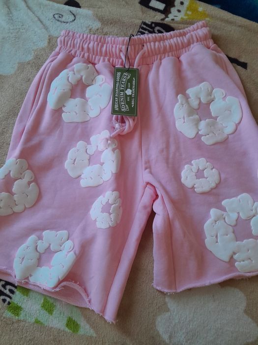 Pantaloni scurti roz denim tears originali