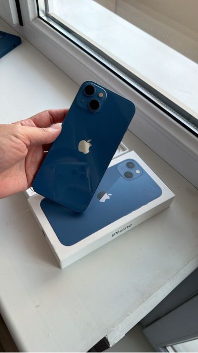 IPhone 13  синий 256 Gb