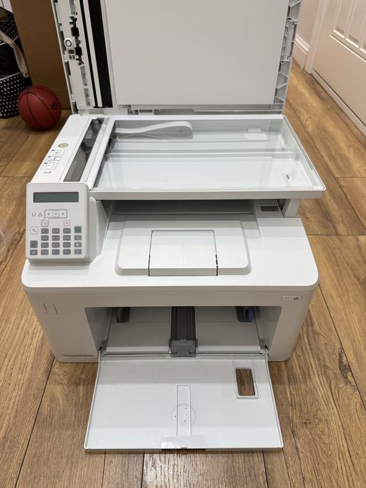 Принтер МФУ HP LaserJrt Pro MFP M227 fdn новый
