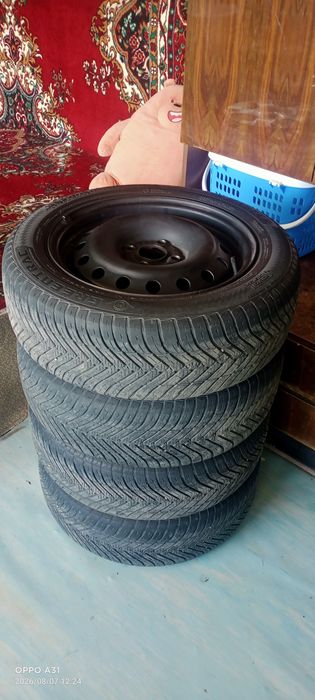 Срочно продам диска балон + колпаки R15