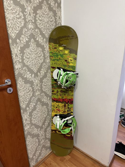 Placa snowboard 159 cm cu legaturi