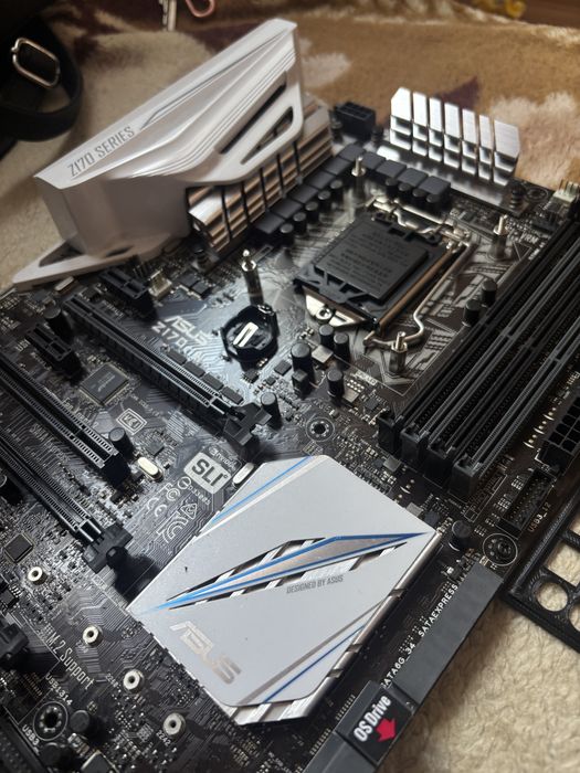 Placa de baza Z170 Asus