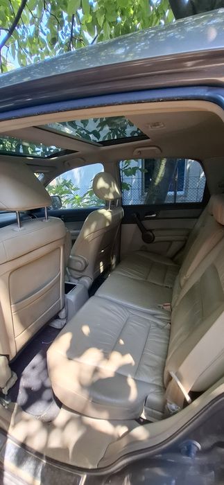 Продавам HONDA CRV