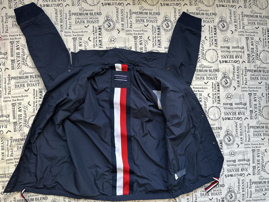 Tommy Hilfiger original яке.M