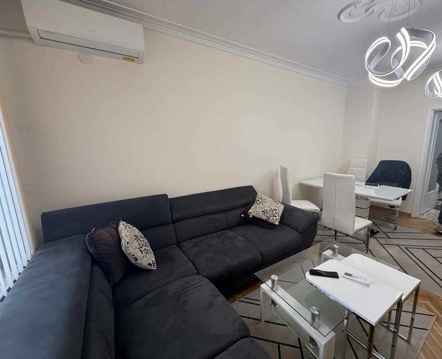 Двустаен ап. под наем в Център ЦУМ