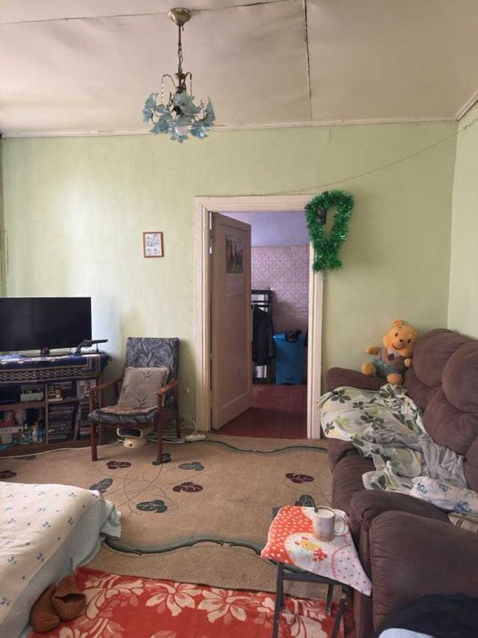 Продаётся дом по цене земли 5,5 соток метро Чинор