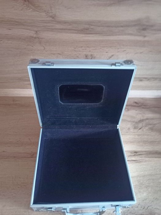 Продается Бьюти-кейс