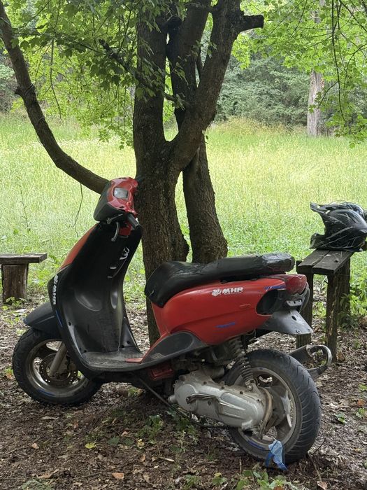 Скутер Yamaha Neos 124cc