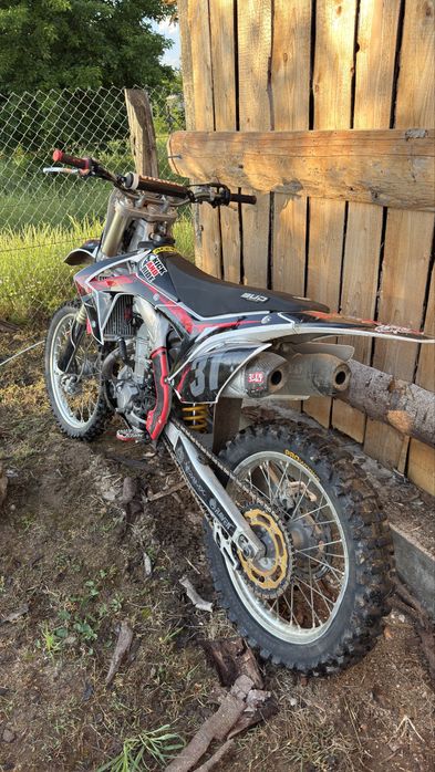 Vand/schimb Honda CRF 450R  - ingrijit si bine echipat