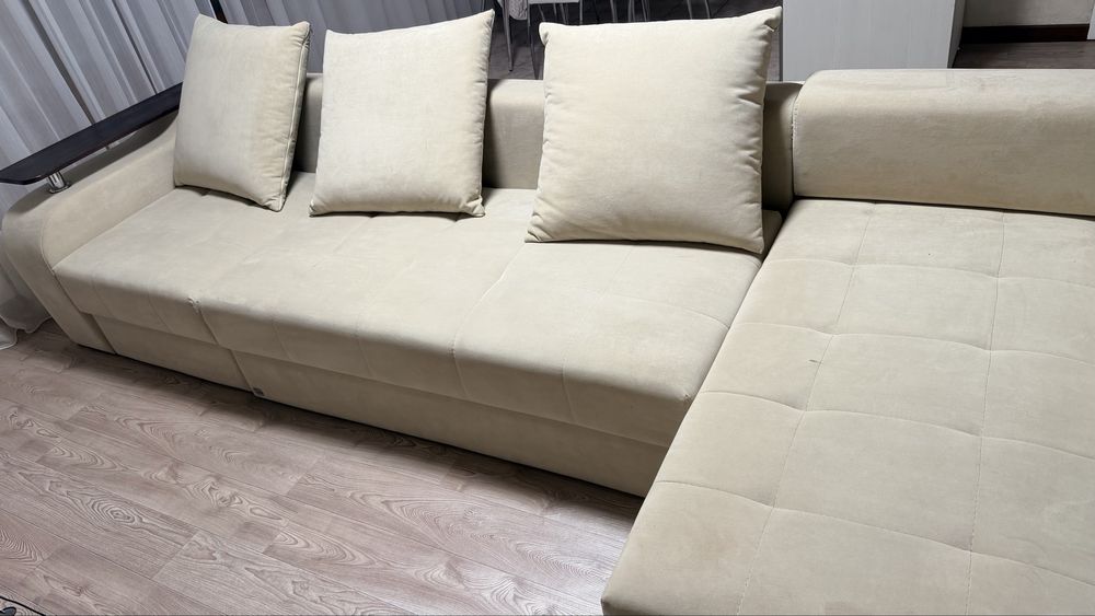 Продам диван в отличном состоянии