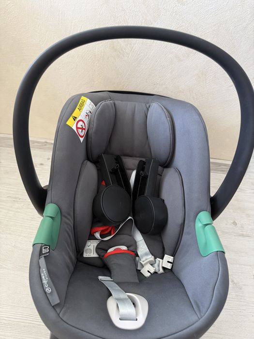кошница за кола Cybex Aton B2 i-size и адаптери за Balios S Lux