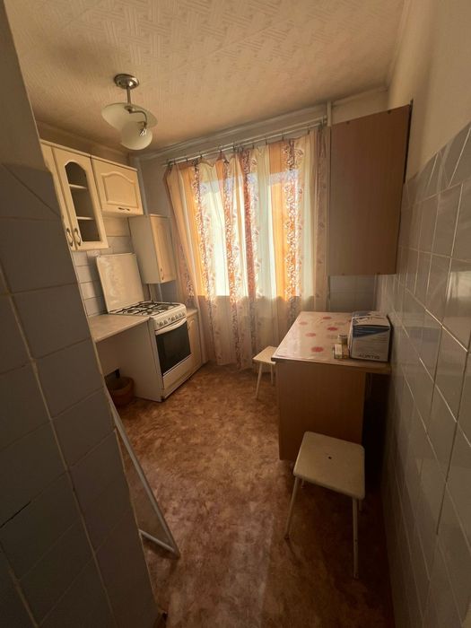 Продам 3 комн квартиру район Уюта