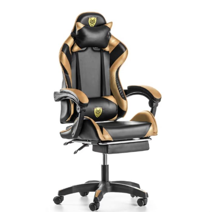 Черен геймърски стол с златисти акценти и разтегляема поставка за крак