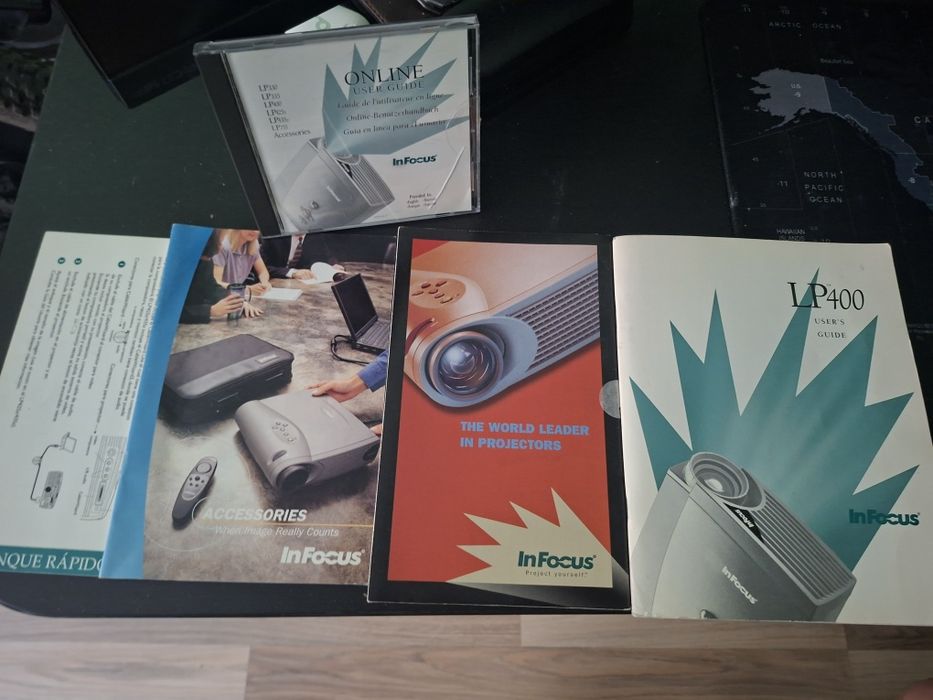Проектор InFocus LP400