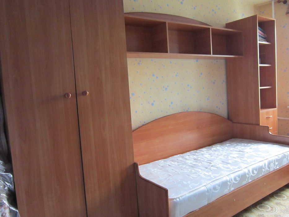 Полноценный комплект мебели для школьника