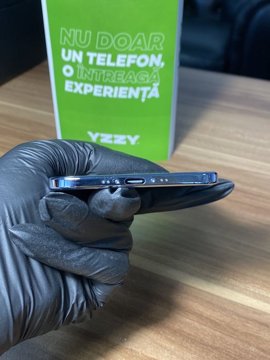 iPhone Air • 256 GB • Sky Blue