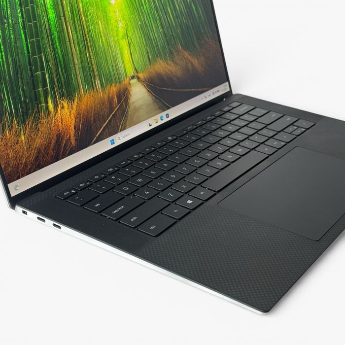 Лаптоп Dell XPS 9510 15" WUXGA i7-11800H 16RAM 512GB SSD RTX 3050