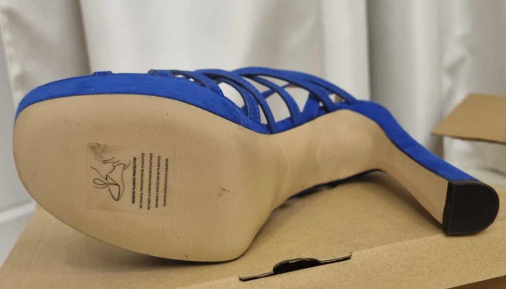 Новые босоножки Mango