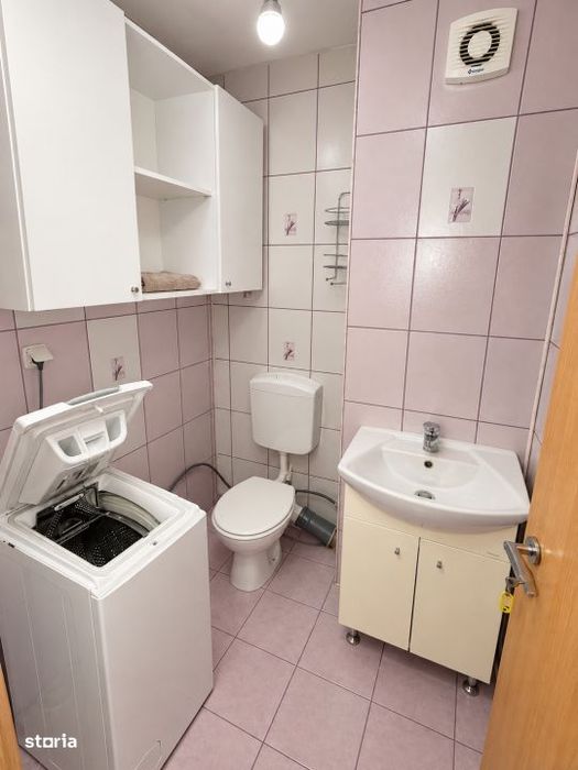 Apartament cu 3 camere, centrala proprie, de inchiriat – Zona Soarel