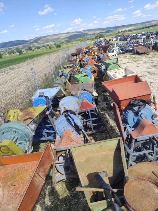 Mori cereale după tractor