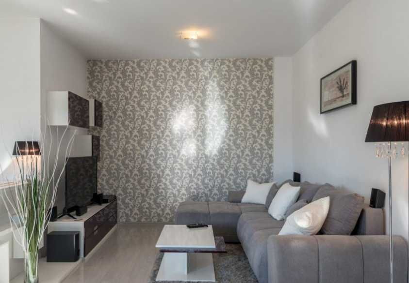 Дава се под наем Двустаен апартамент в Пловдив, Захарна фабрика - 60 кв.м за 285.6 € - Снимка #2