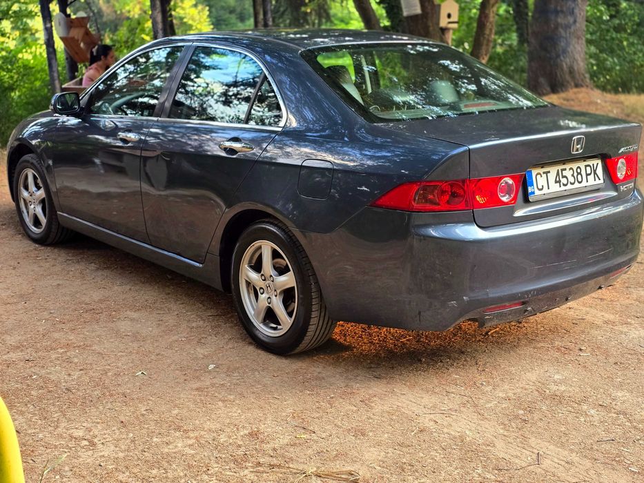 Honda Accord 2.2 i-CTDi (2004 г.) –