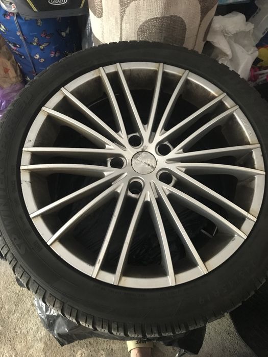 Vand jante 19 inch de bmw stare perfecta
