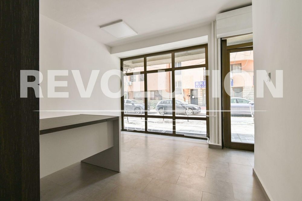 Магазин в жк. Белите Брези.