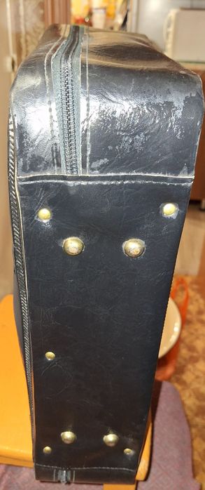 Чемодан советского времени, винтажный.