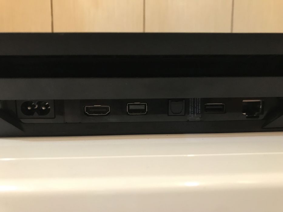 PS 4 Pro 1 трб + 2 джойстика