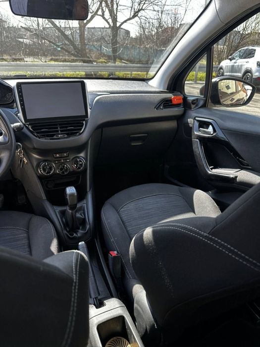 PEUGEOT 208 2014 — imagine 4