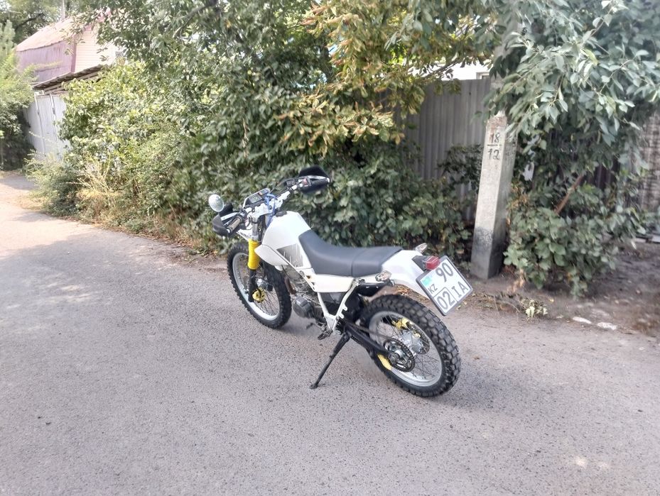 Японский эндуро Yamaha serov