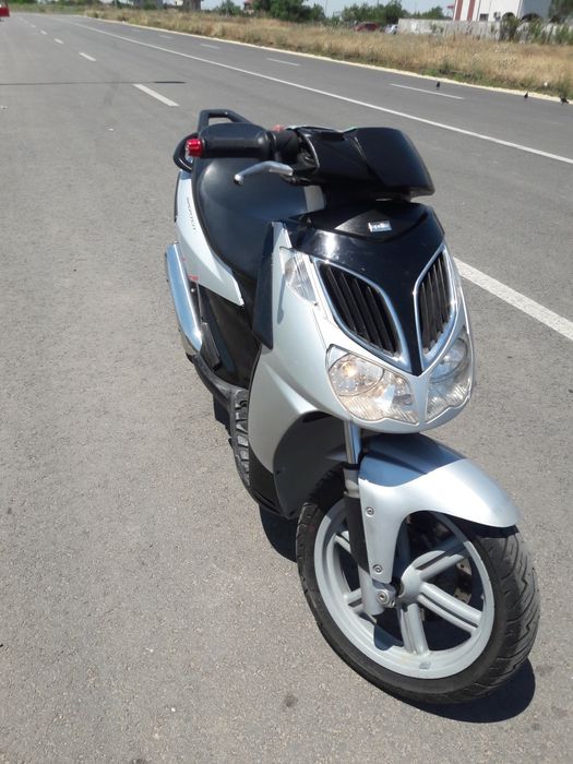 Aprilia sportcity