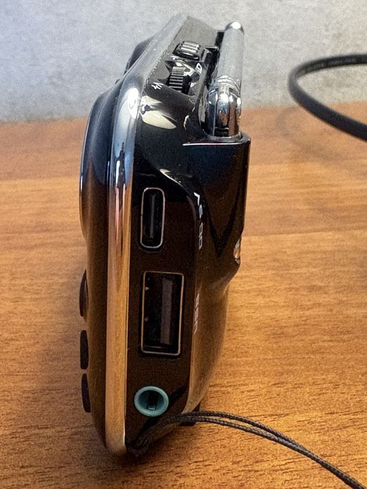 Радио SANSUI F21