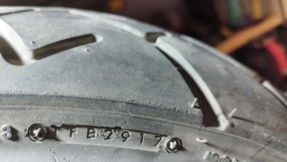 Гуми за мотор.150/80/16 и 180/70/15