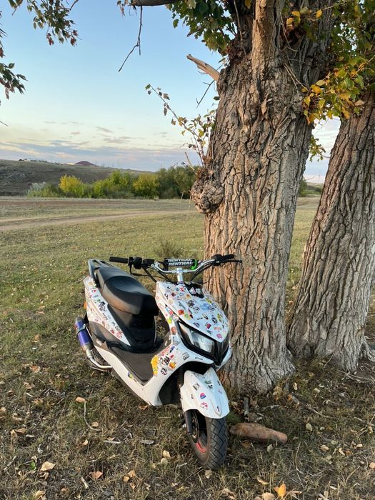 Продам скутер М8