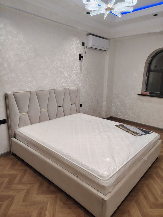 Kravatlar yumshoq sifatli