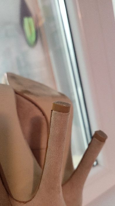 Pantofi cu toc mărimea 35