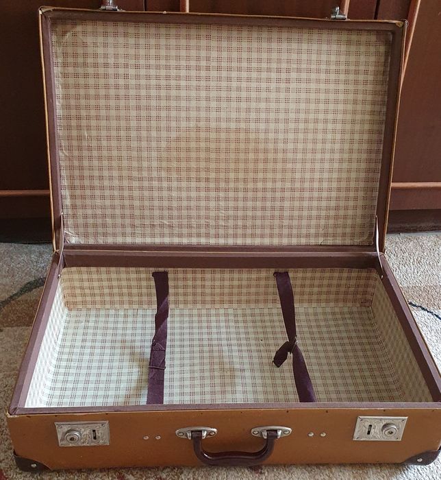 Чемодан СССР с ключом большой 65×43 см