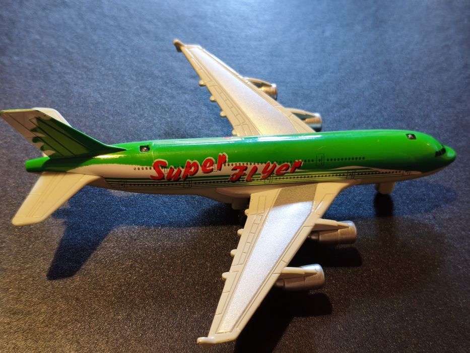 Самолетчета   модел Airbus A380