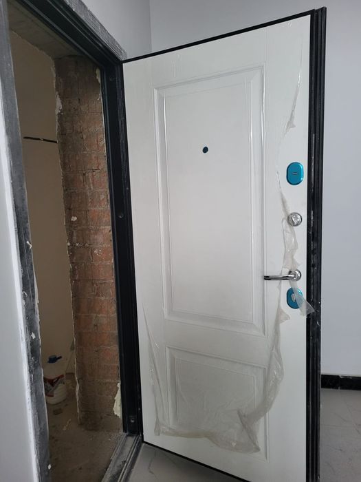 Продам дверь наружный