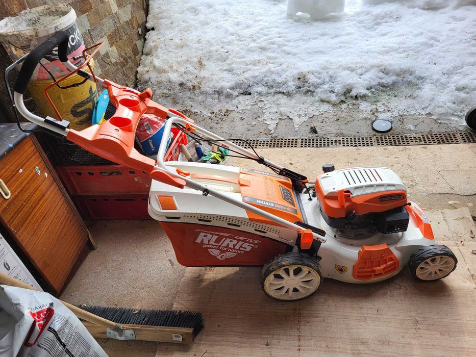 Masina de tuns iarba Ruris RX300S - ca noua