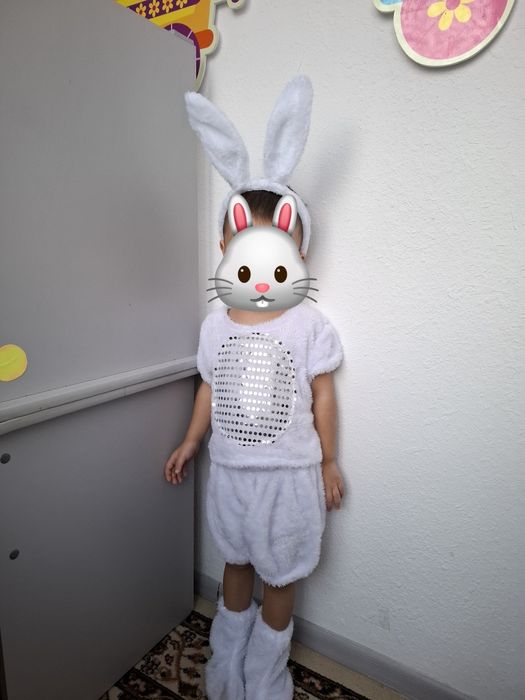 Продам костюм зайчика