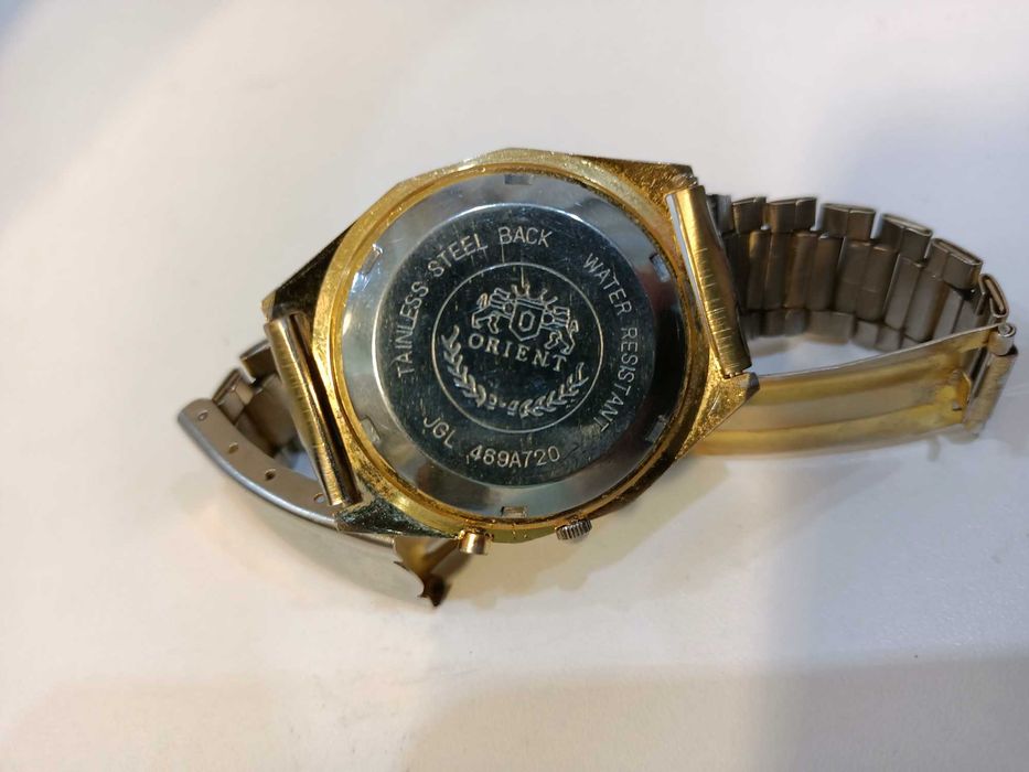 Продам Наручные часы ORIENT JGLCrystalAAAQuartz.Оригинал.Состояние отл