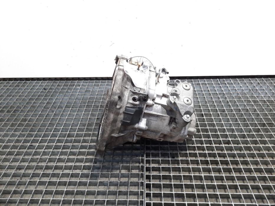 Cutie viteza manuala, cod GM55351000, Opel Vectra C GTS, 2.2 dti, Y22DTR, 5 vit man